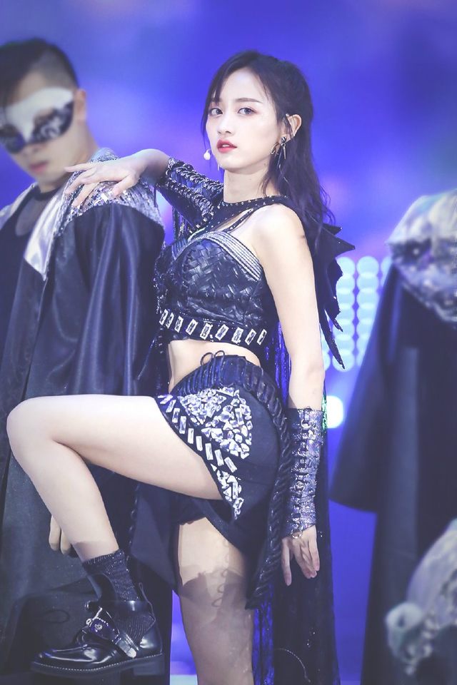 私服刚开一秒：梦幻西游充年卡送房子吗